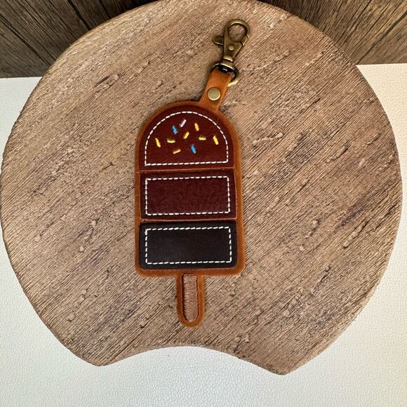 CHESTNUT PORTLAND Leather POPCICLE Purse Charm FAST SHIP PLG KEYCHAIN - Picture 1 of 2